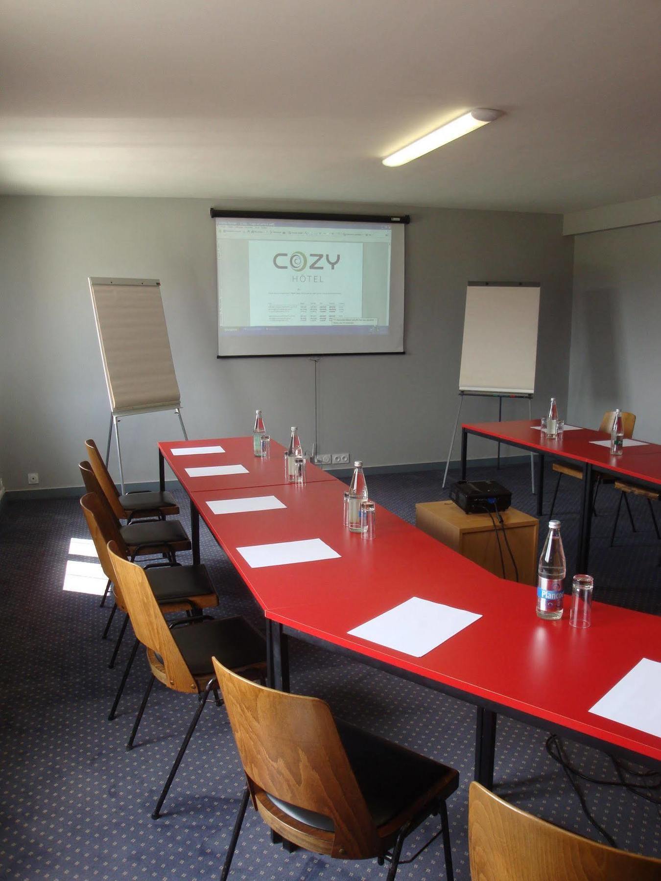 Cozy Hotel Logis Morlaix Plouigneau Exterior photo